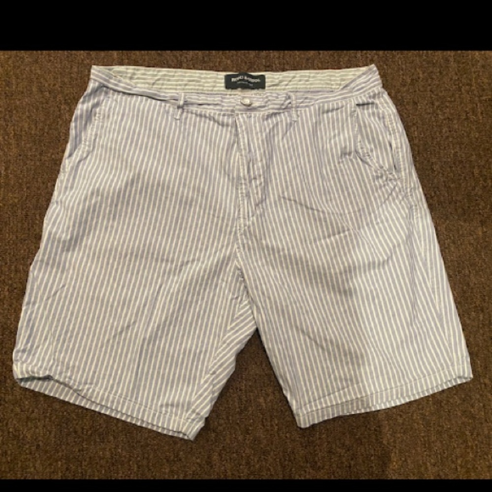 EUC Men’s Rodd & Gunn Italy  Pin Striped Unlined Flat Front Shorts 36 slim fit